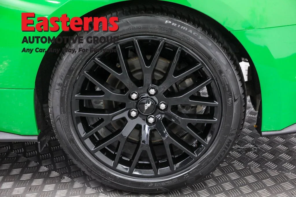 Used 2019 Green Ford GT image 30
