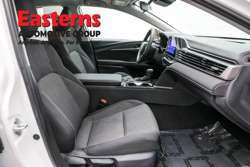 Used 2025 White Toyota LE image 22
