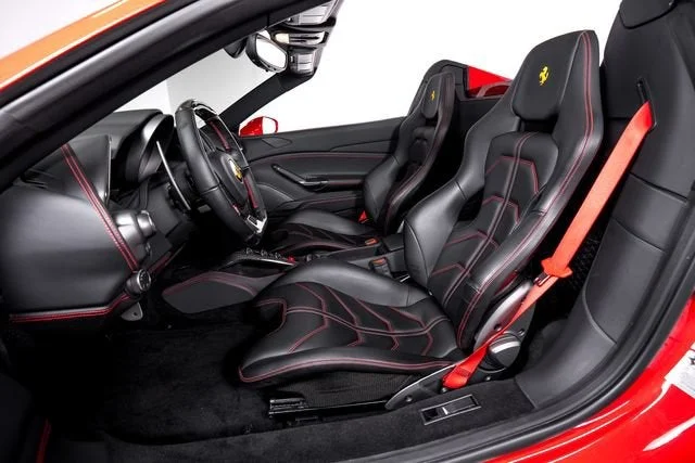 Used 2018 Rosso Corsa Ferrari  image 4