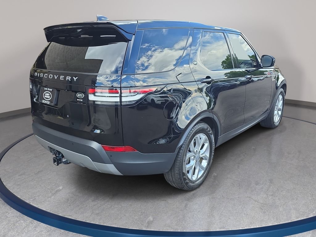 Used 2018 Black Land Rover SE image 6