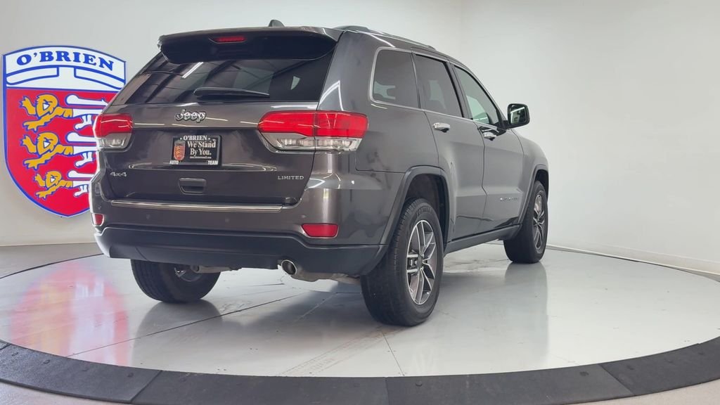 Used 2019 Crystal Metallic Jeep Limited image 5