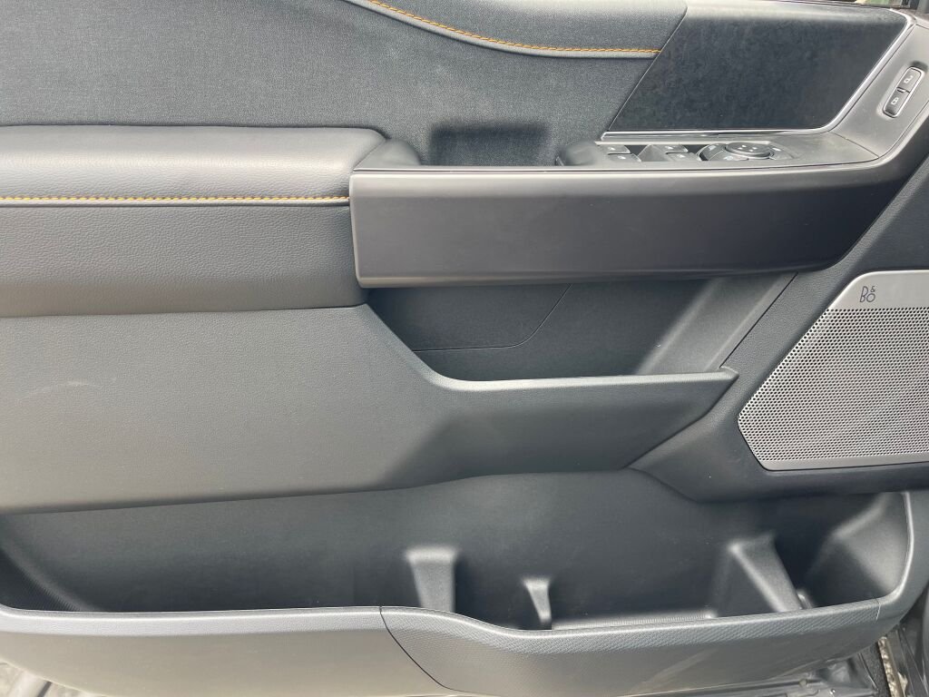New 2026 Carbonized Gray Metallic Ford Tremor image 7