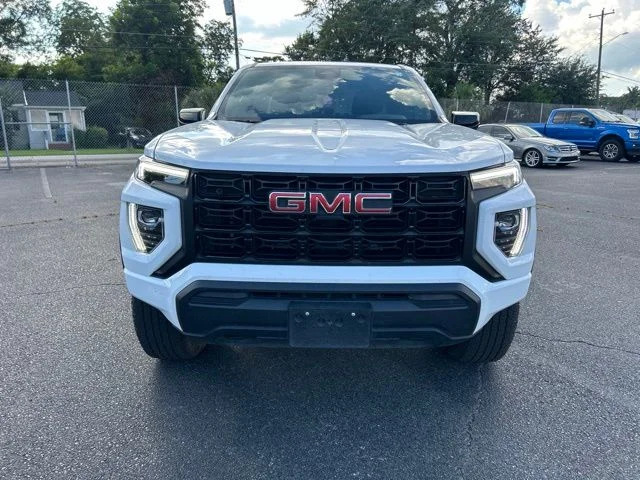 Used 2024 White GMC Elevation image 7
