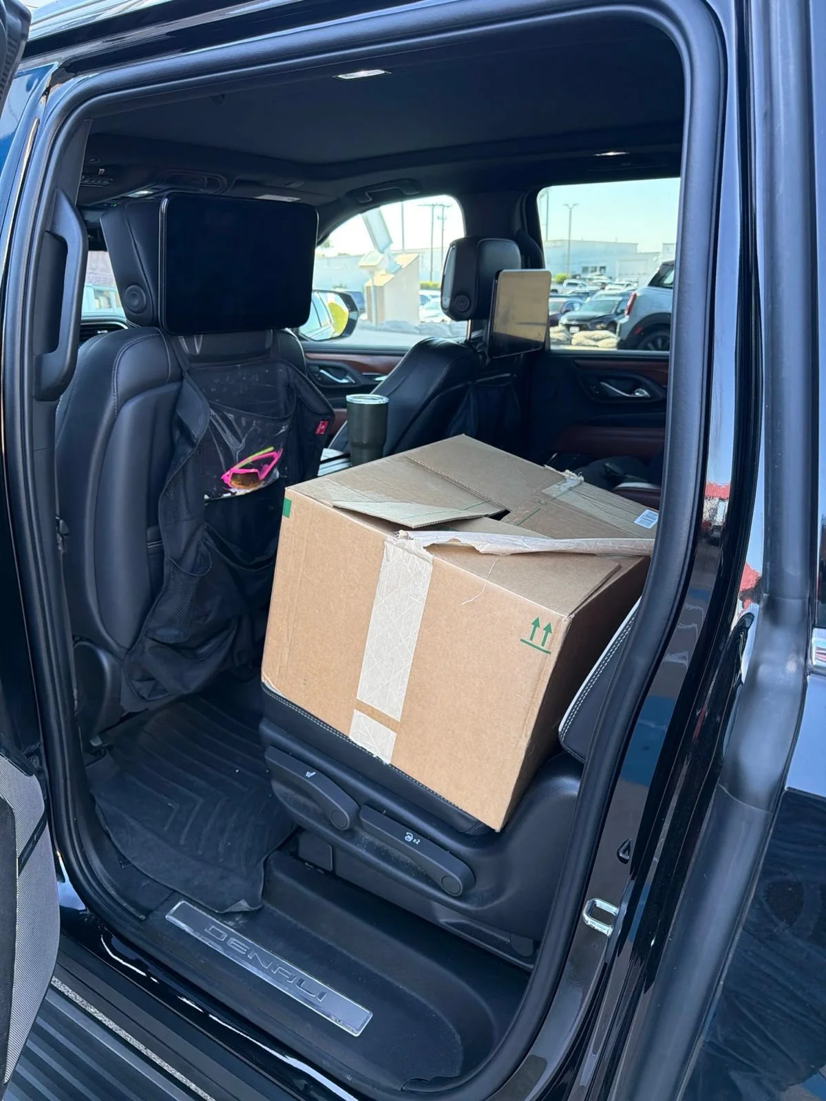 Used 2023 ONYX BLACK GMC Denali Ultimate image 12