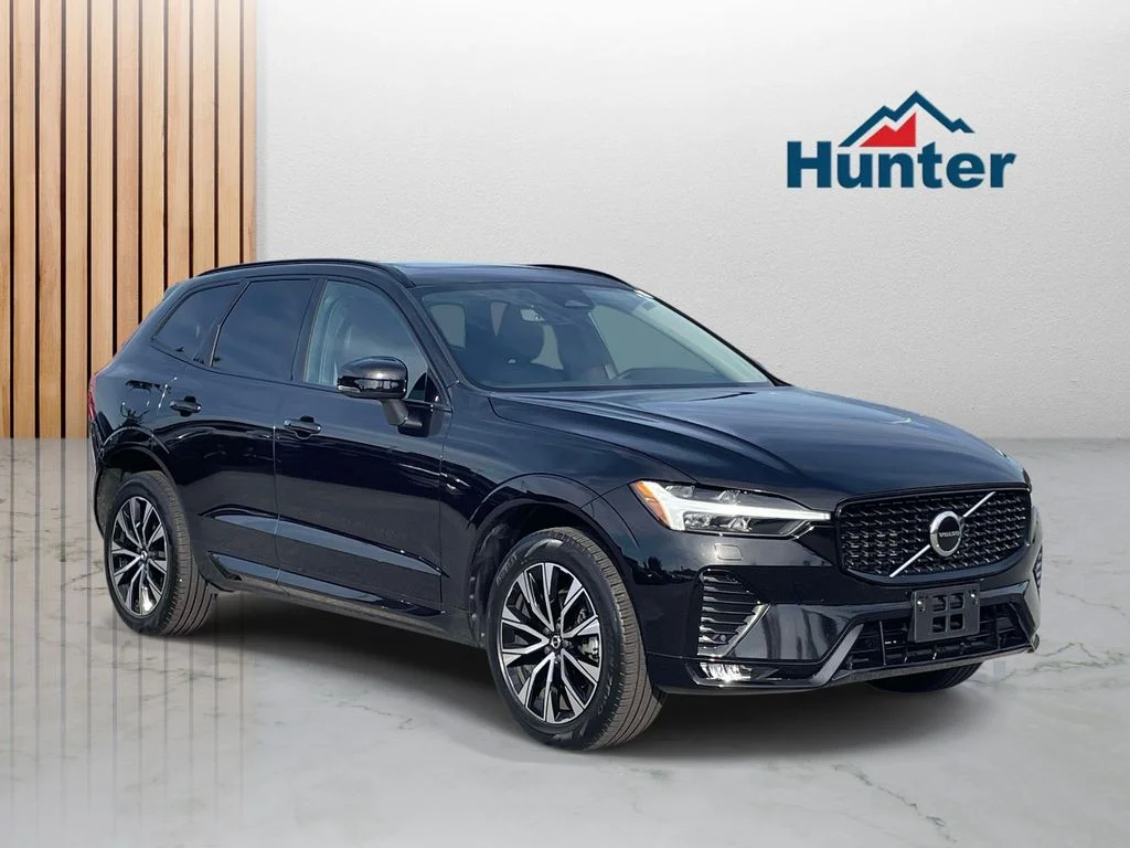 2025 Volvo XC60 B5 Core Dark AWD's photo