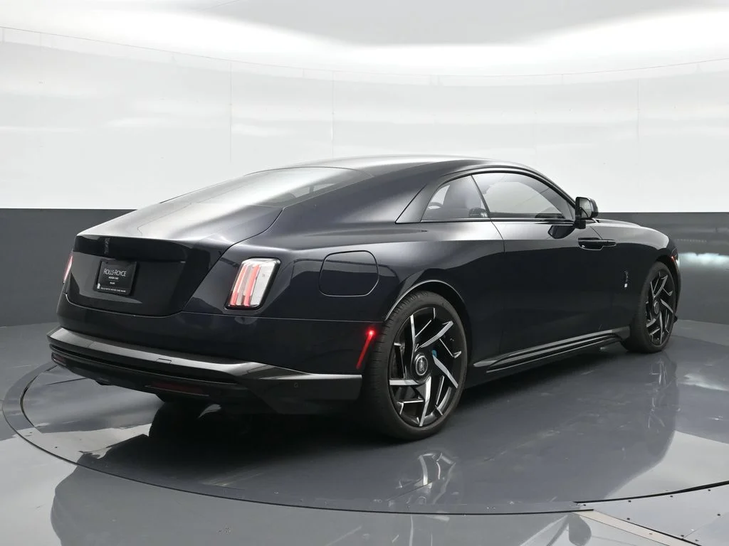 Used 2025 Black Rolls-Royce  image 2