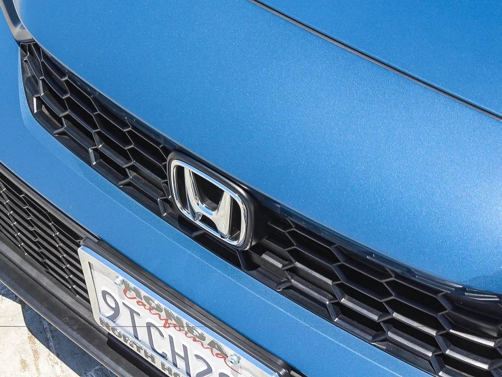 Certified Used 2025 Blue Lagoon Pearl Honda LX image 12