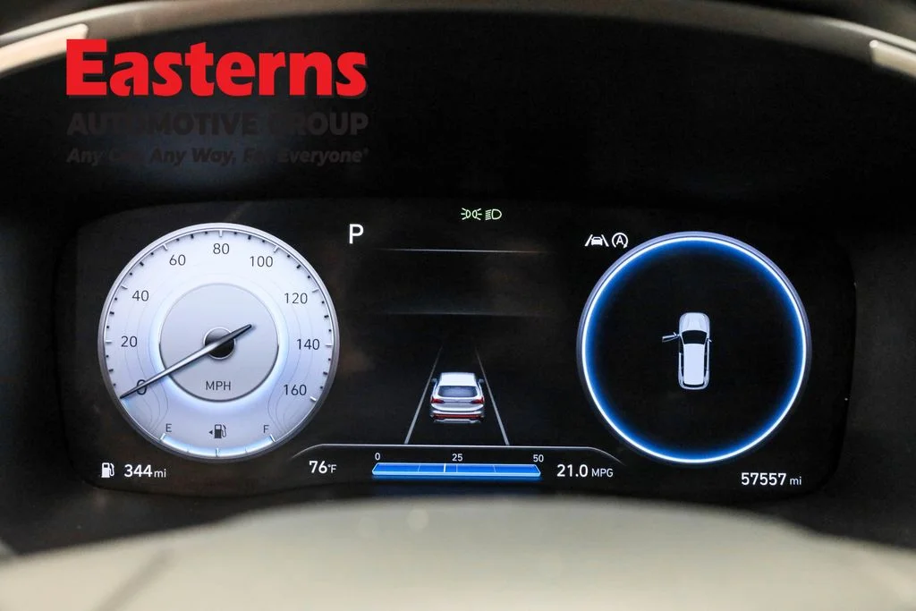 Used 2022 White Hyundai SEL image 18