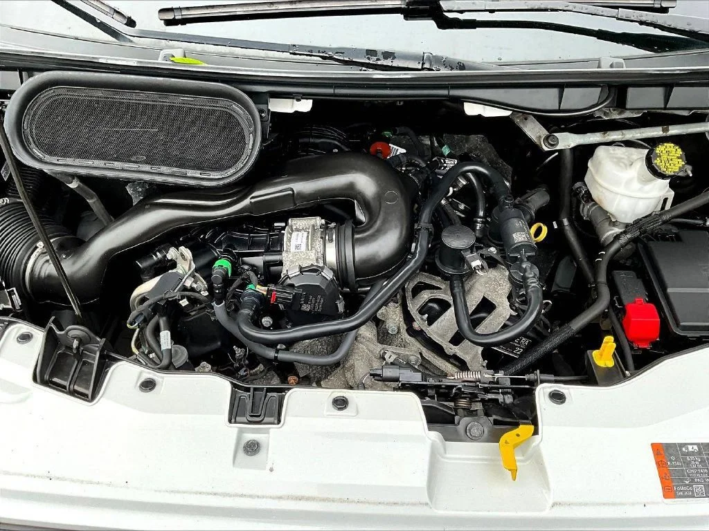 Used 2024 Oxford White Ford Base image 31