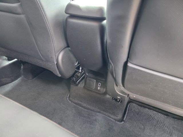 Used 2022 Summit White Chevrolet RS image 14