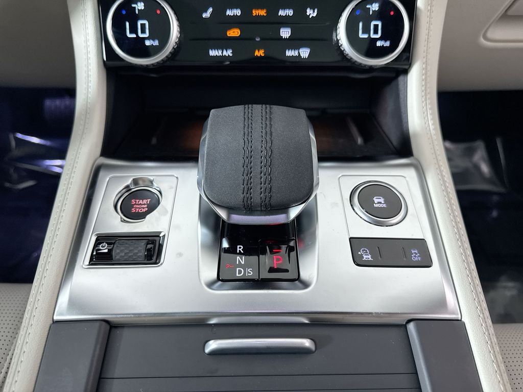 2026 Jaguar F-Pace R-Dynamic S - Photo 18