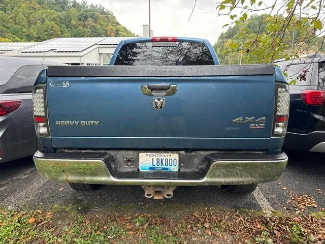 Used 2006 Blue Dodge SLT image 3