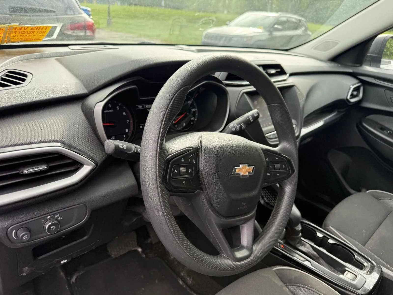 Used 2023 Summit White Chevrolet LS image 4