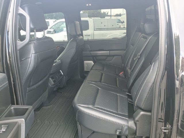 Used 2024 Agate Black Metallic Ford LARIAT image 28