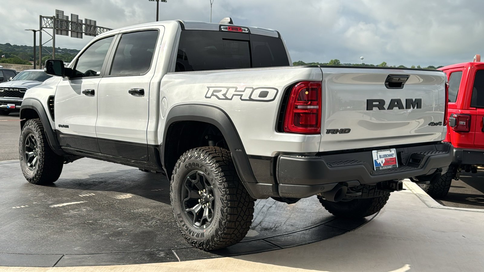 New 2026 Silver Zynith Exterior Paint RAM RHO image 7
