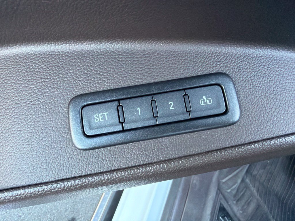 Used 2018 White Chevrolet Premier image 15