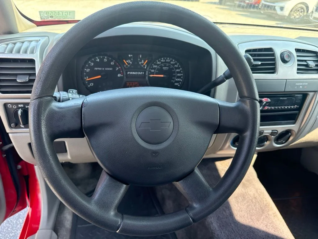 Used 2007 Red Chevrolet LS image 11
