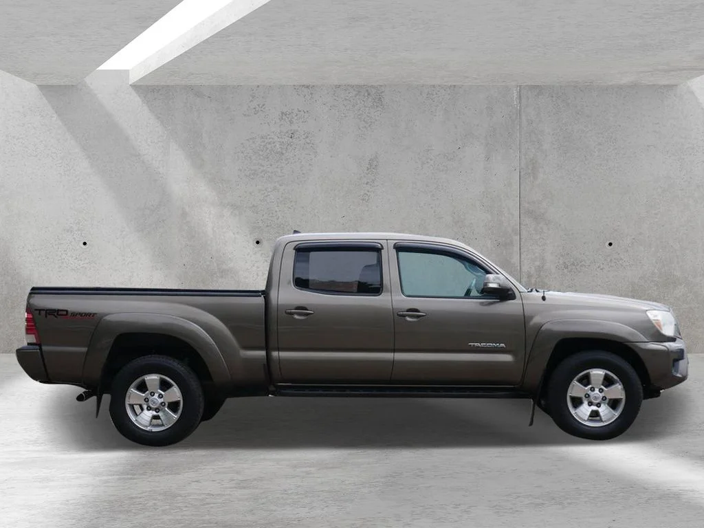 Used 2015 Toyota Tacoma Base with VIN 3TMMU4FN7FM075896 for sale in White Bear Lake, Minnesota