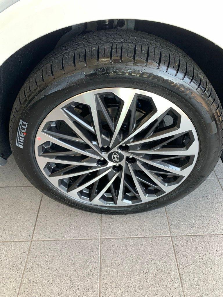 New 2027 White Hyundai Calligraphy AWD image 16