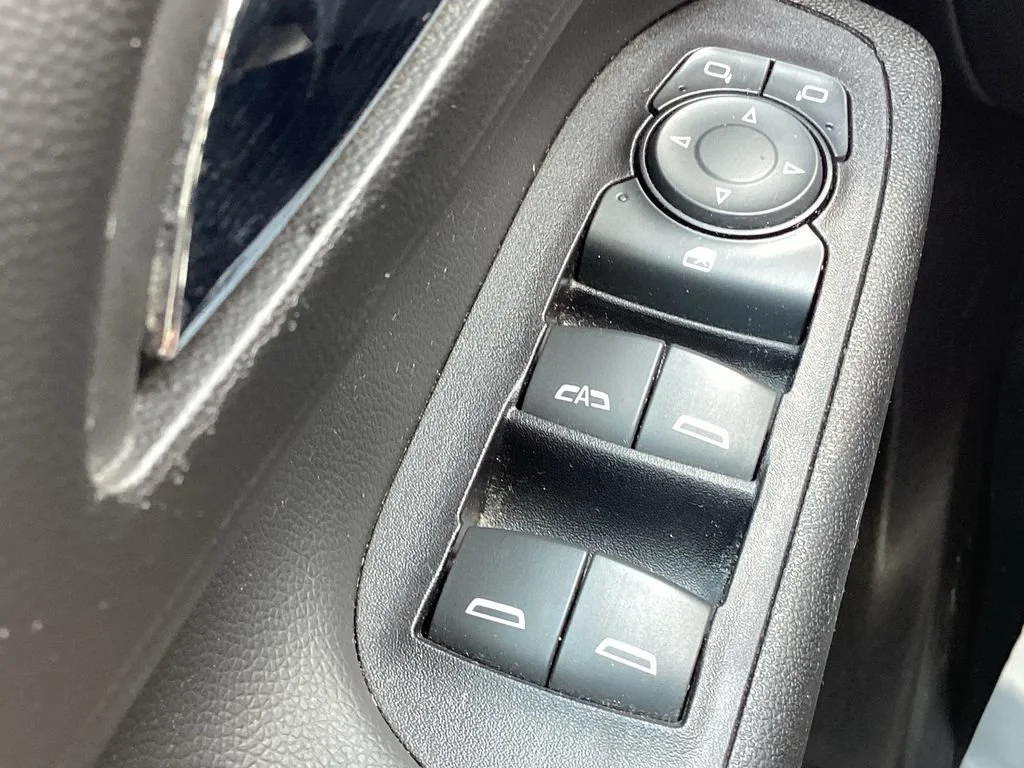 Used 2019 CAJUN RED TINTCOAT Chevrolet LT image 32