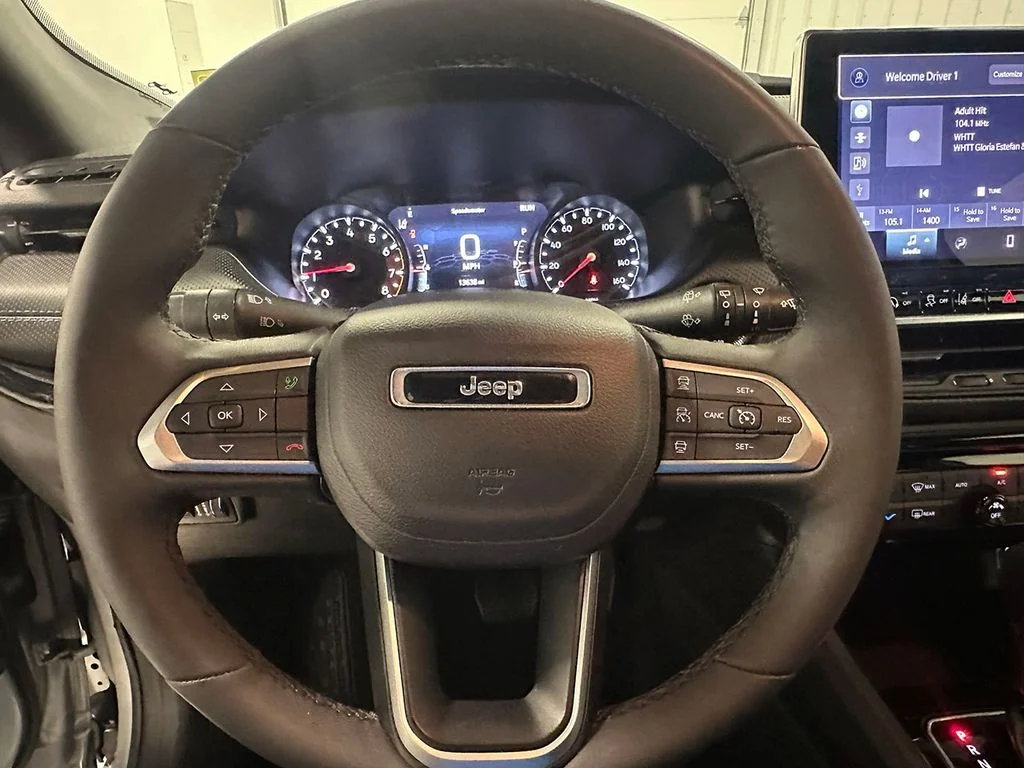Used 2026 Silver Jeep Limited image 34