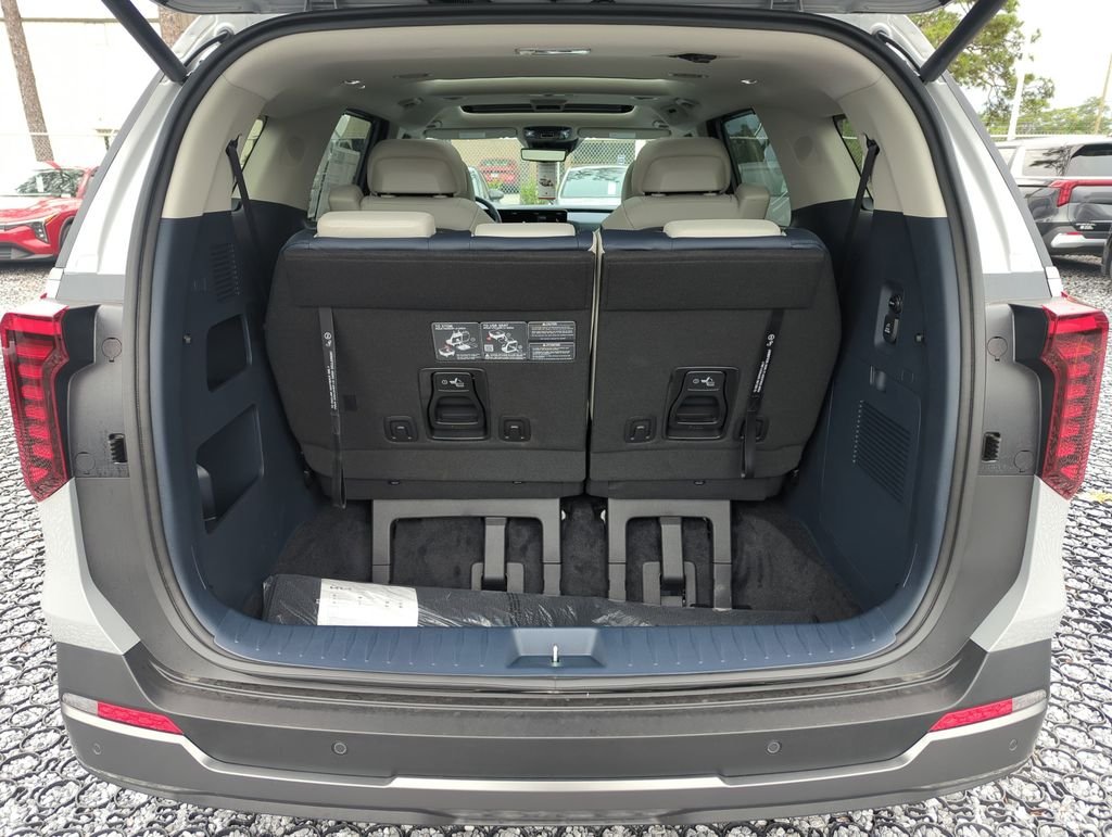 New 2026 Ceramic Silver Kia SX Prestige image 33