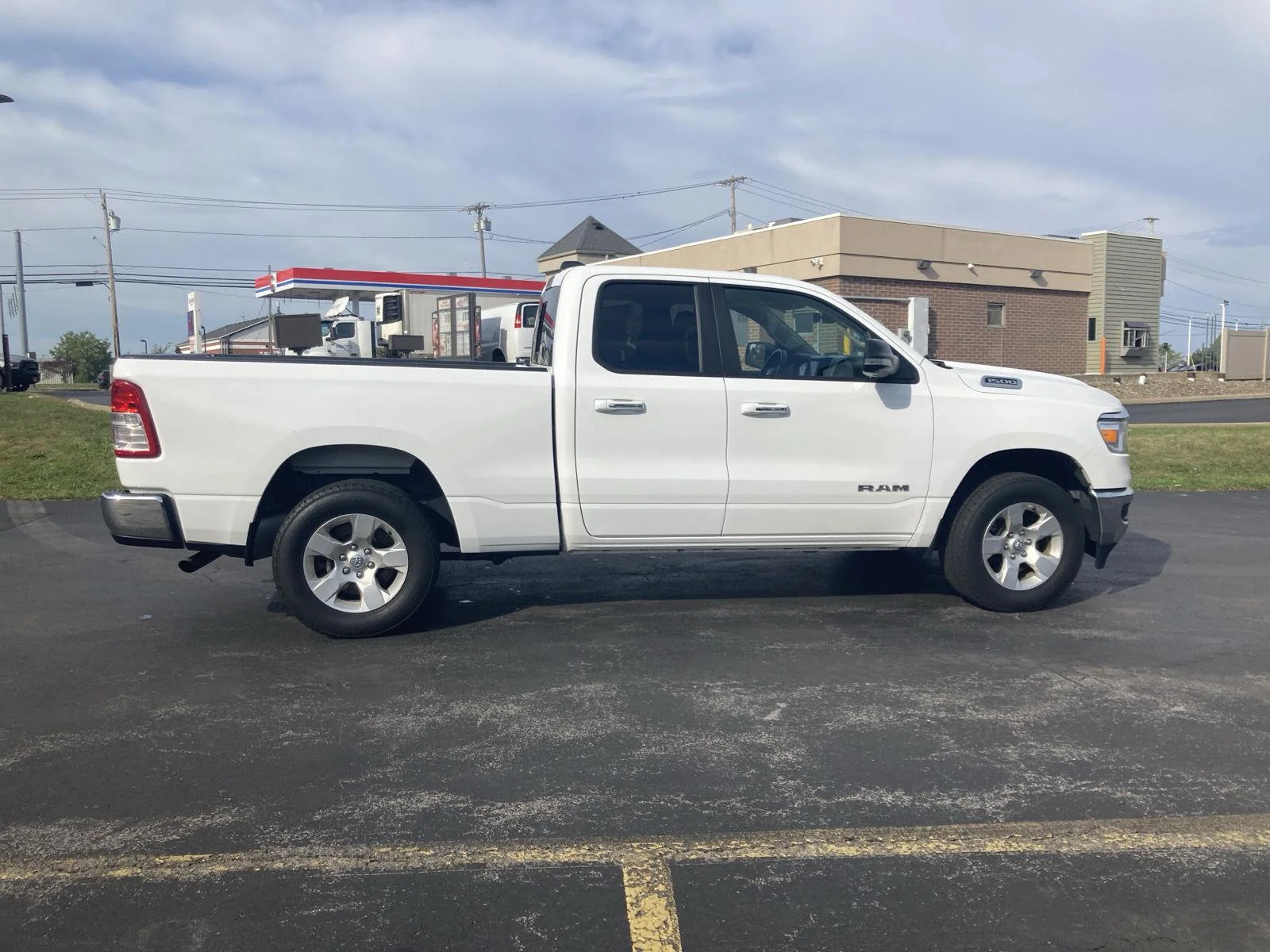 Used 2020 Bright White Clearcoat Ram Big Horn image 8