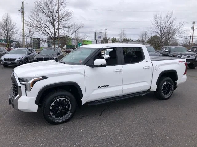 Used 2023 Ice Toyota SR5 image 37