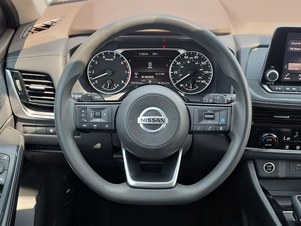Used 2021 Black Nissan SV image 16