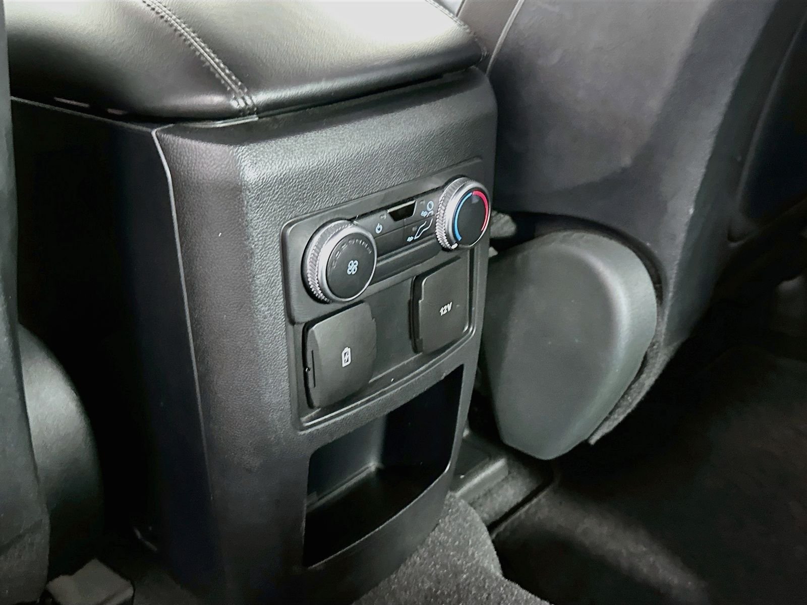 Used 2020 Magnetic Metallic Ford XLT image 23