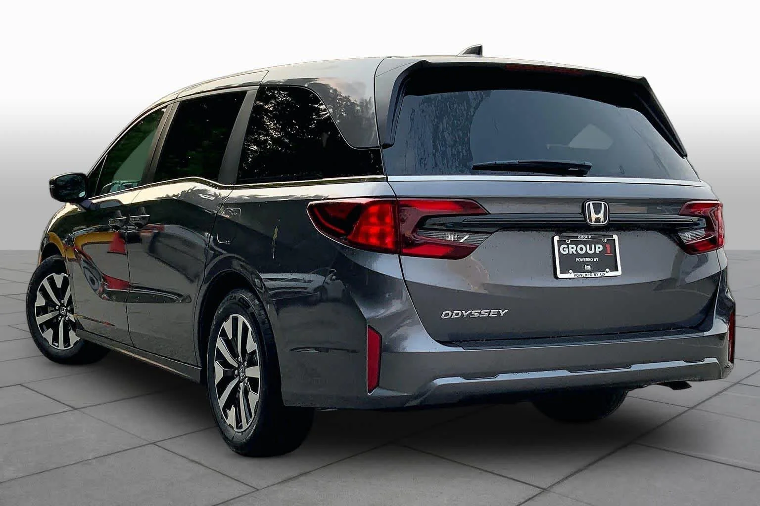 New 2026 Modern Steel Metallic Honda EX-L image 3