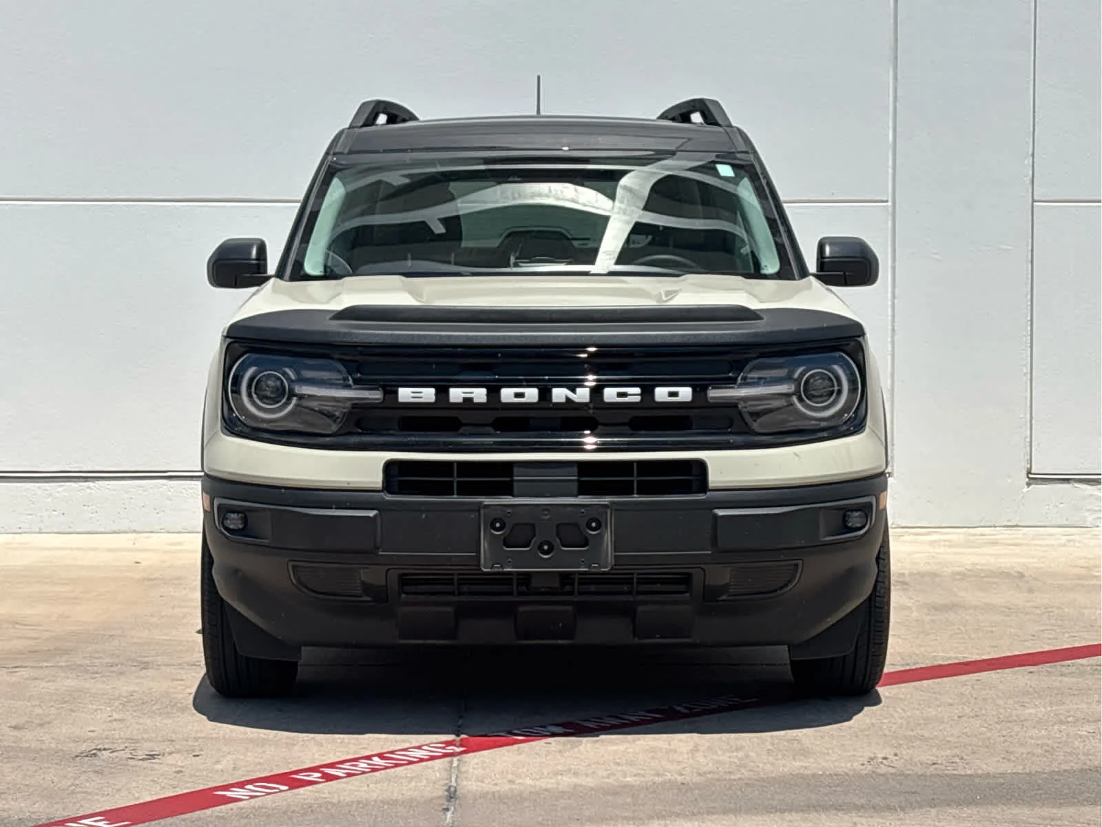 Used 2024  Ford Outer Banks image 2