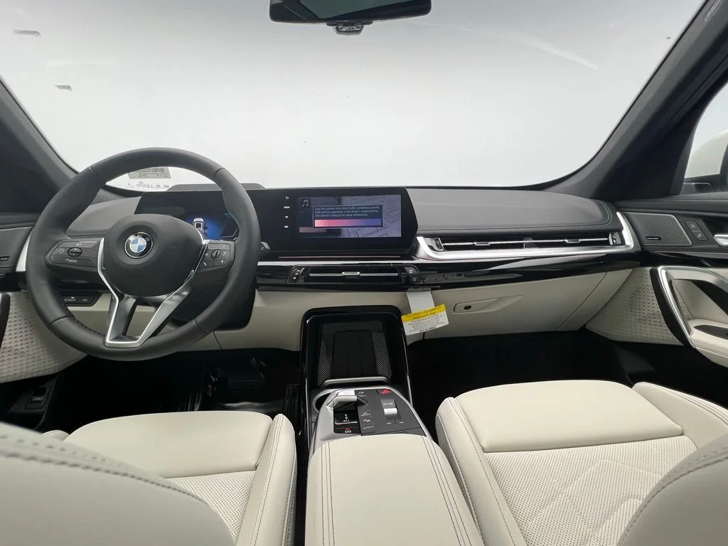 Used 2026 Alpine White BMW xDrive28i image 10