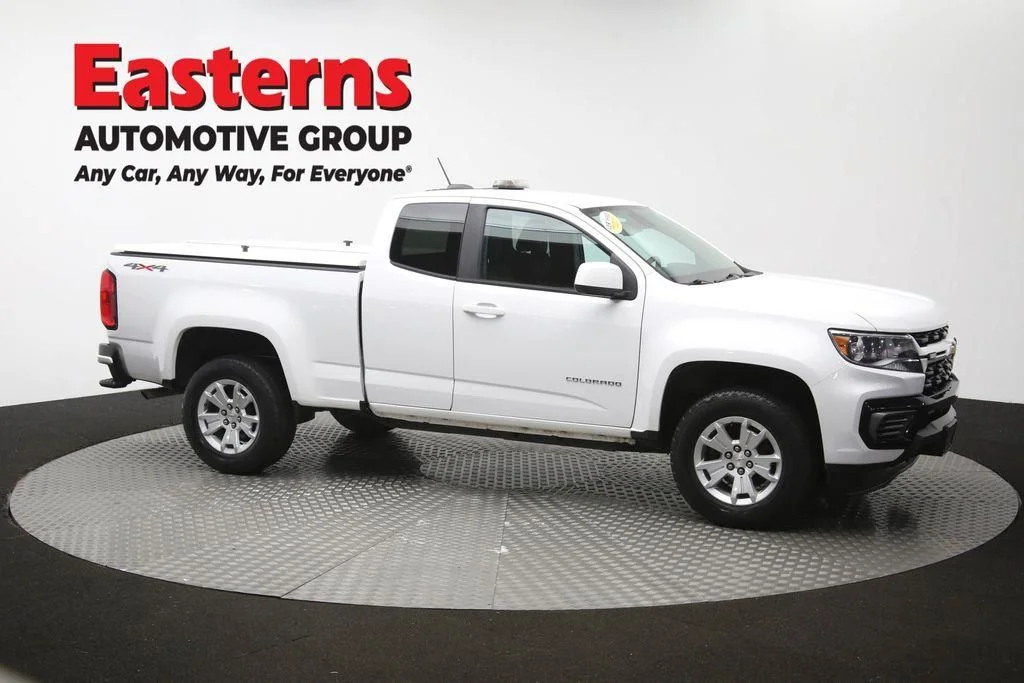 Used 2022 White Chevrolet LT image 50