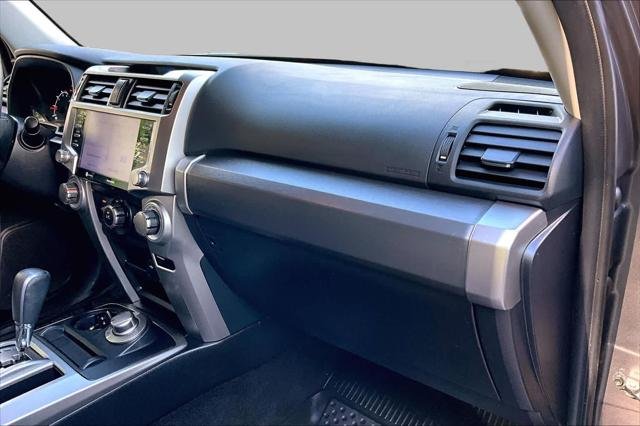 Certified Used 2023 MAGNETIC GRAY MET. Toyota  image 17