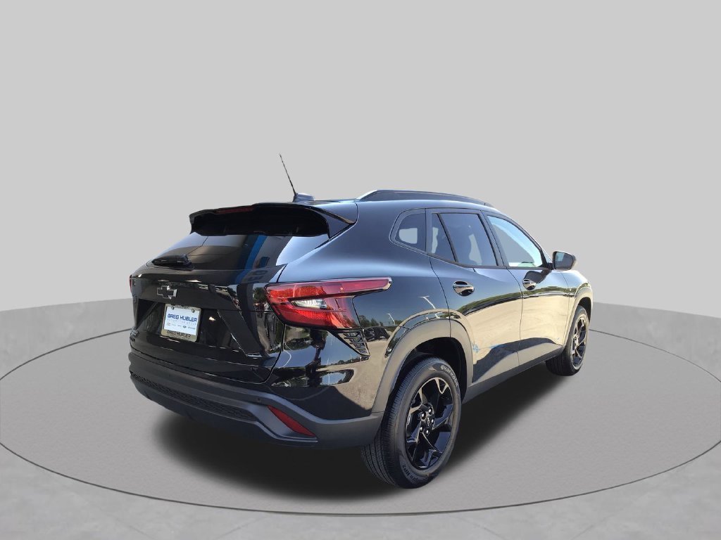 2026 Chevrolet Trax LT - Photo 6