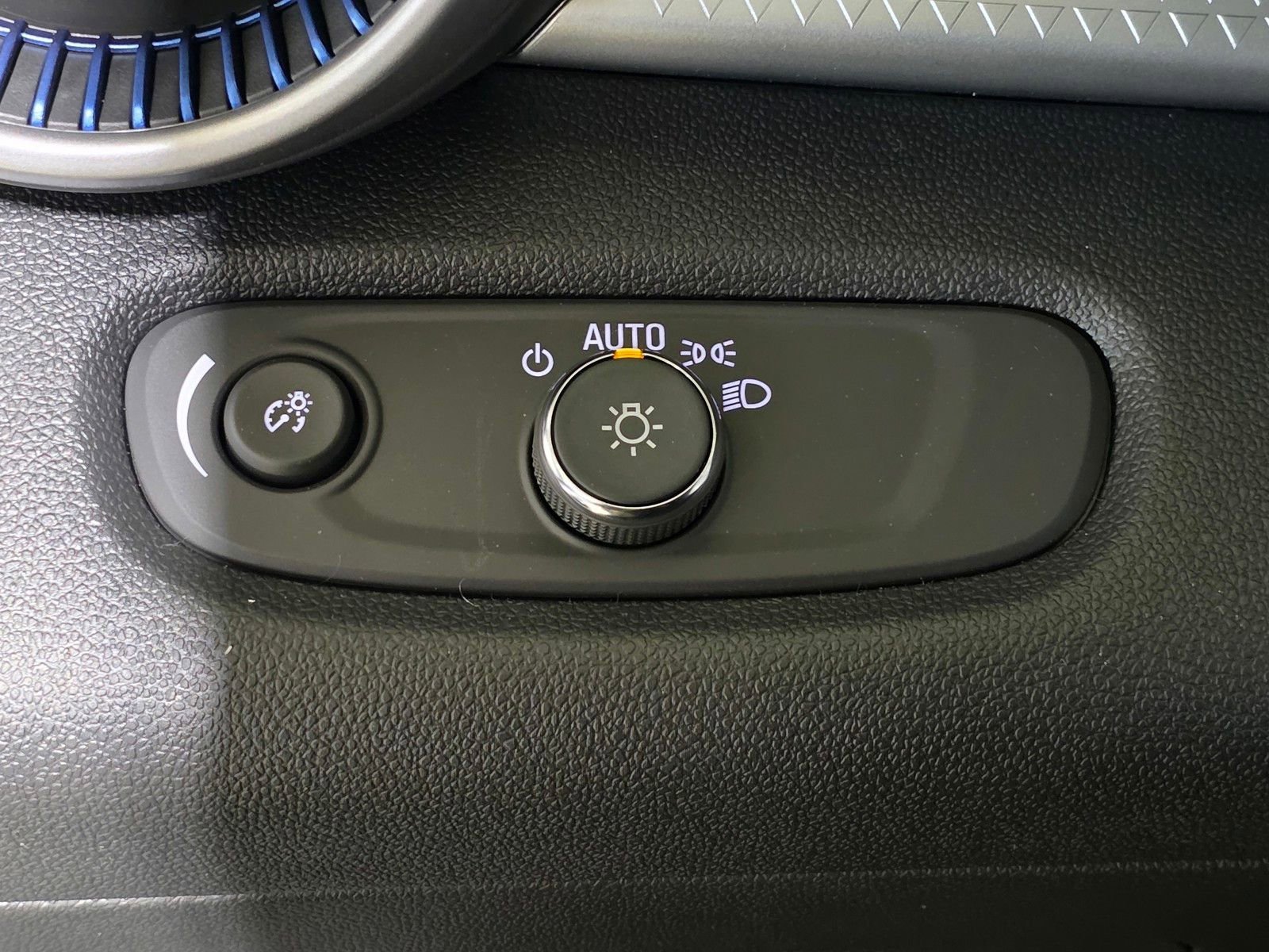 2026 Chevrolet Trax LS - Photo 32