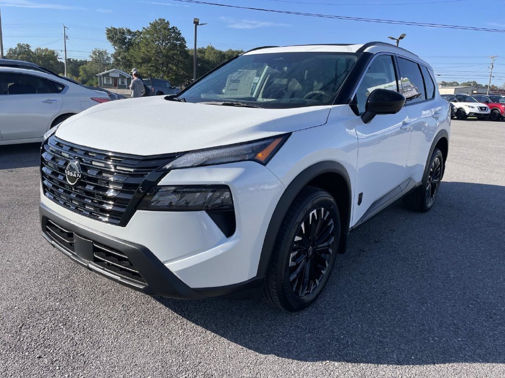 New 2027 Everest White Pearl TriCoat Nissan Dark Armor image 20