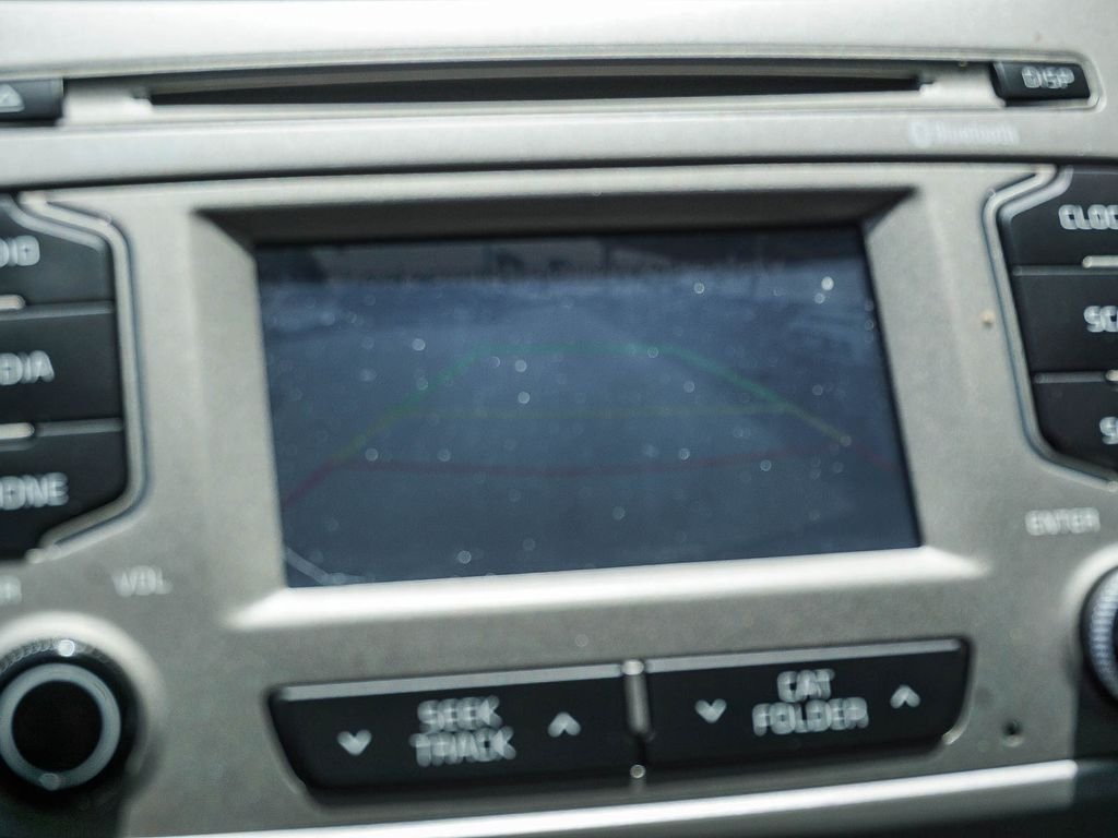 Used 2016 Silver Kia EX image 24