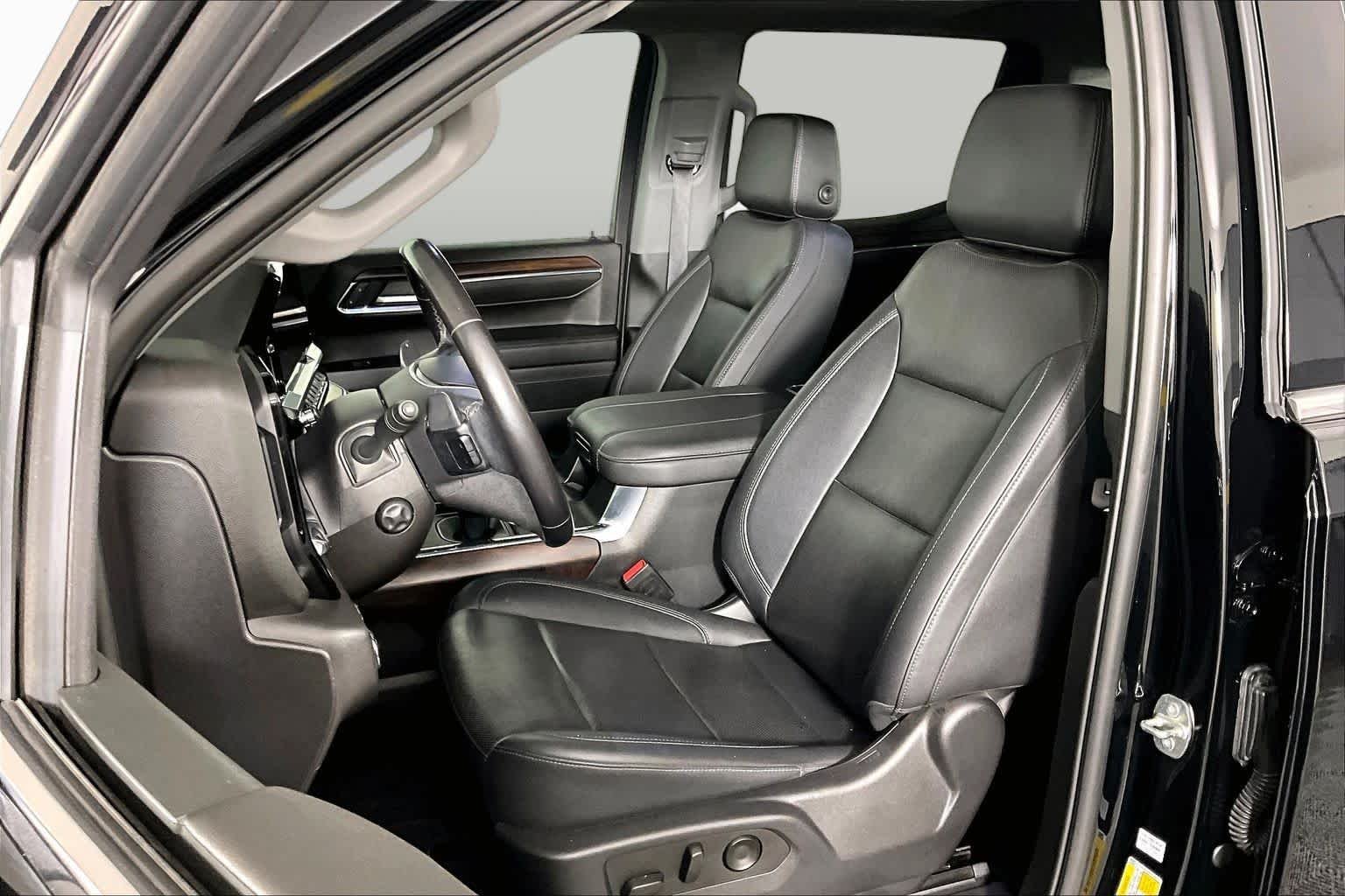 Used 2023 Onyx Black GMC SLT image 8