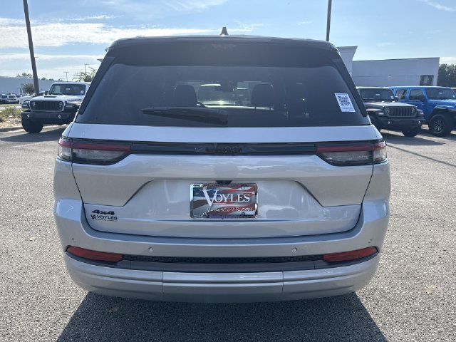New 2026 Silver Jeep Limited Reserve image 6