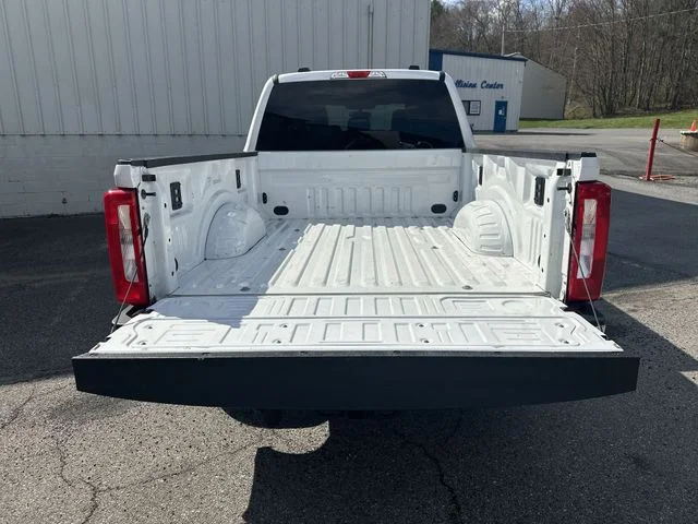 Used 2025 White Ford XLT image 21