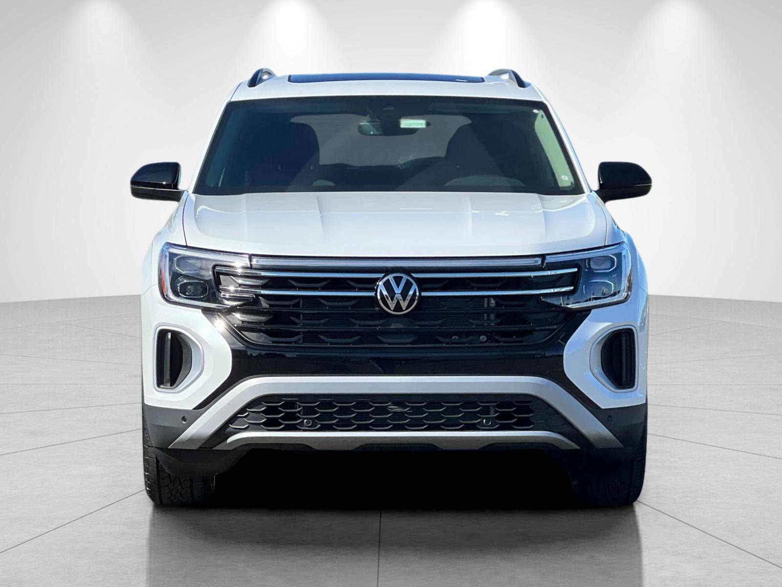 New 2026 Opal White Pearl Volkswagen 2.0T Peak Edition image 8