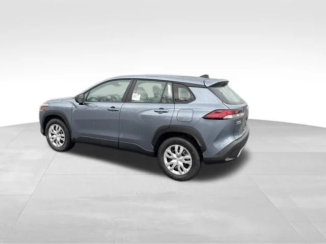 2026 Toyota Corolla Cross L - Photo 3