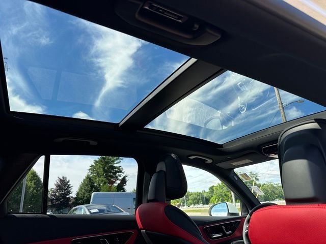 New 2026 Polar White Mercedes-Benz GLC 300 image 27
