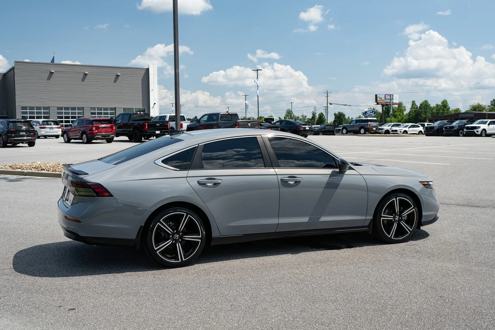 Used 2023  Honda Sport image 10