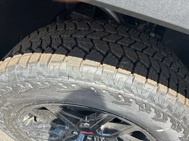 New 2026 Sterling Metallic GMC Elevation image 31