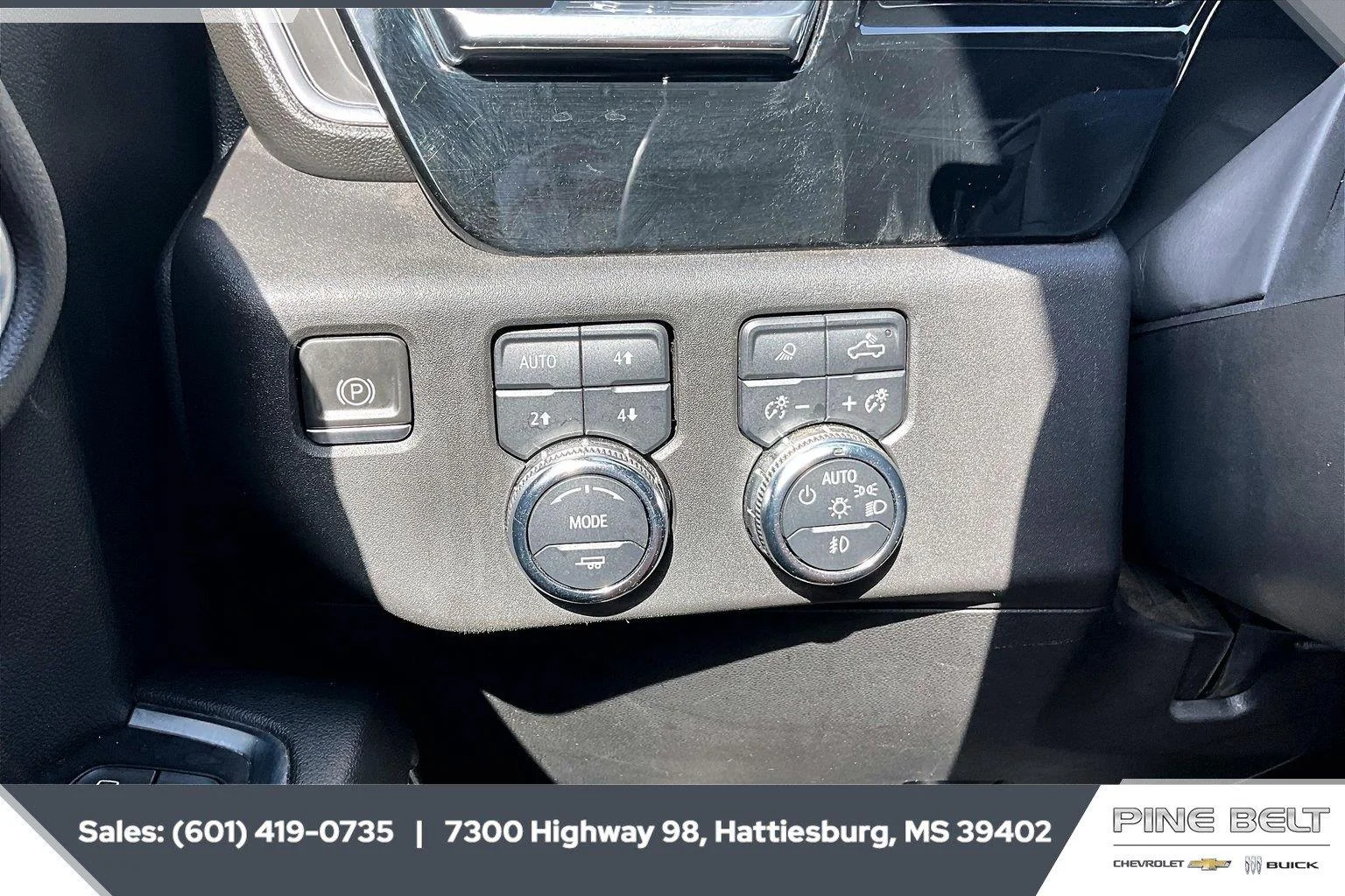 Used 2023 Sterling Metallic GMC Elevation image 23