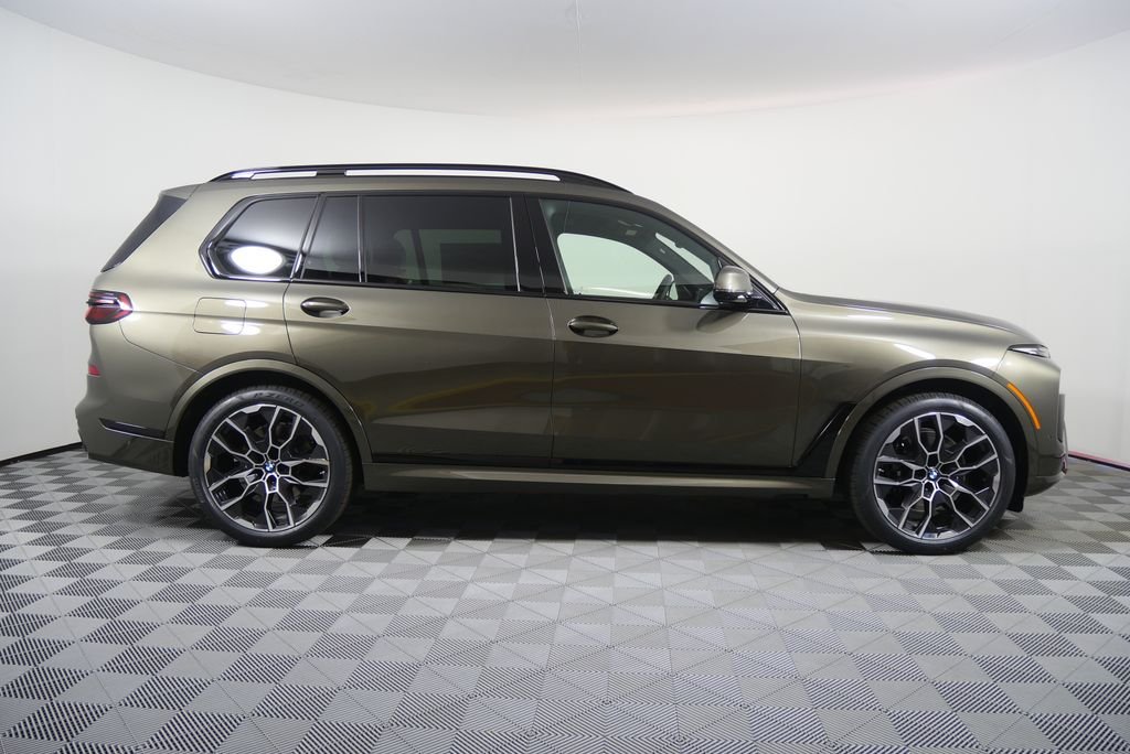 Used 2027 Manhattan Green Metallic BMW xDrive40i image 6