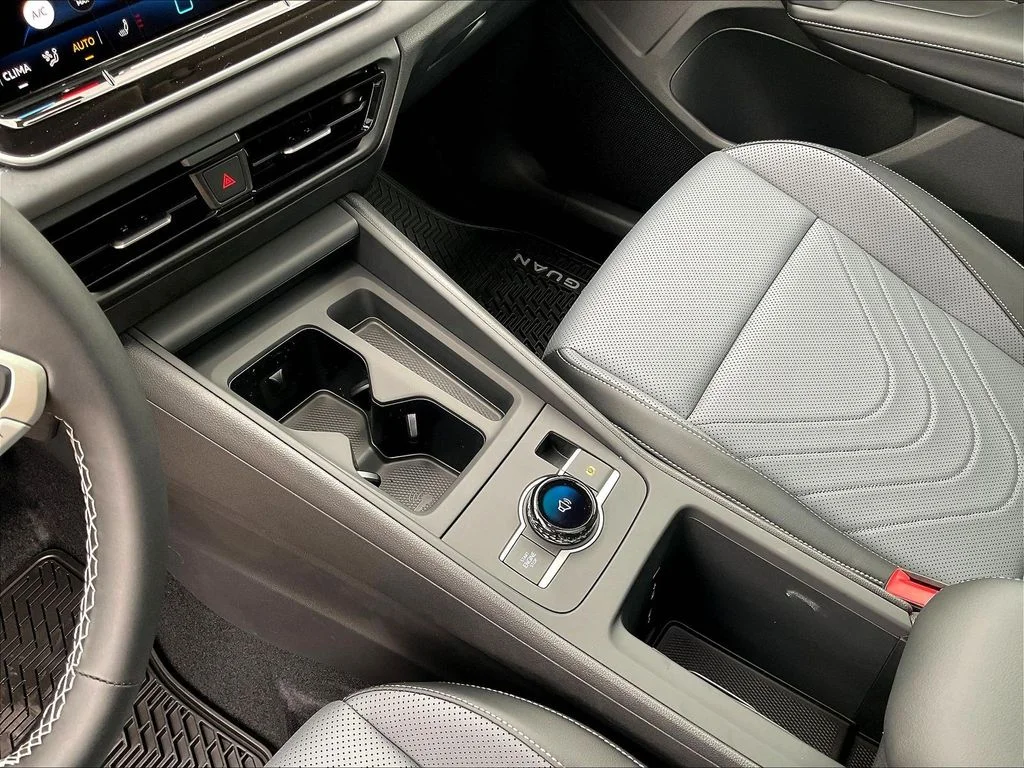 New 2026 White Volkswagen 2.0T SE image 22